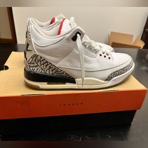Jordan 3 Retro
Free Throw Line White Cement Size 9